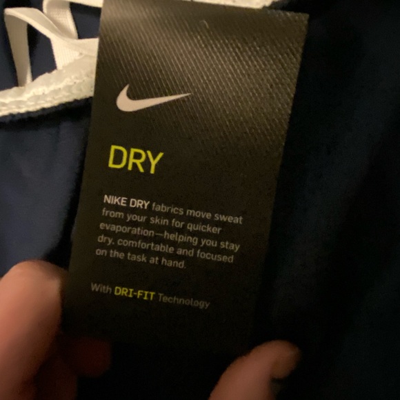 Nike shorts - Picture 4 of 5